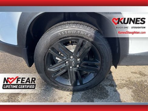 Used 2024 Chevrolet Trax ACTIV w/ Driver Confidence Package image 14