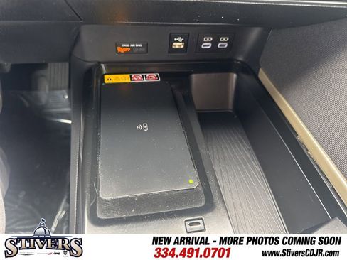 Used 2025 Toyota Camry LE w/ Convenience Package FWD image 16