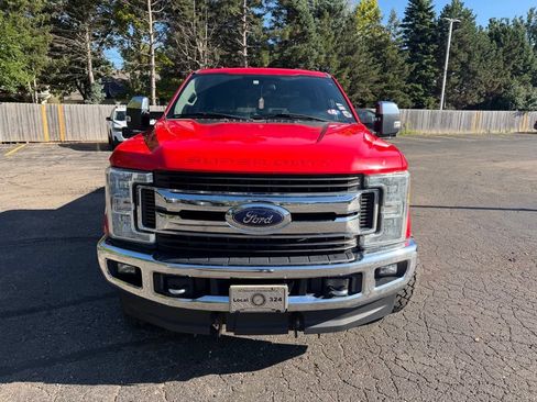 Used 2017 Ford F250 XLT w/ XLT Premium Package AWD/4WD image 2