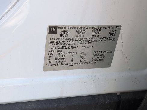 Used 2018 Chevrolet Equinox LT image 33