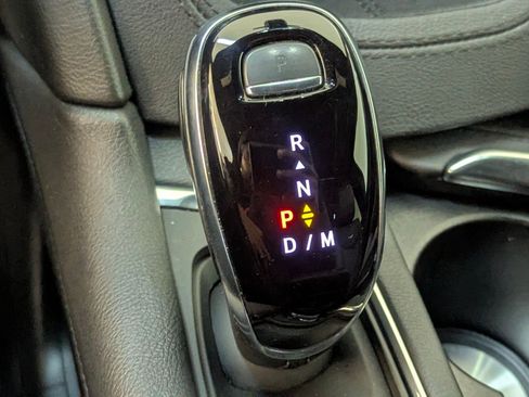 Certified 2024 Cadillac XT5 Premium Luxury image 17