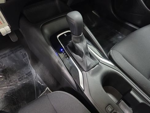 Certified 2025 Toyota Corolla LE FWD image 22