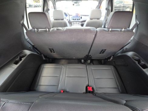 Used 2023 Chevrolet Tahoe Z71 w/ Luxury Package image 23