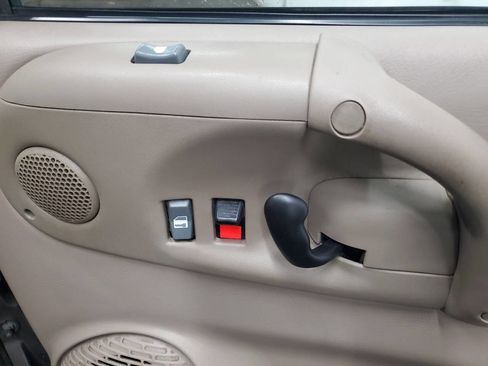 Used 2003 Chevrolet Astro 3dr Extended Length Cargo image 14