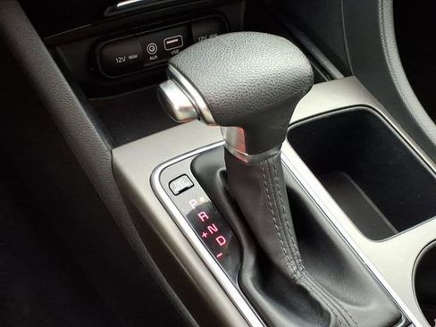 Used 2020 Kia Optima LX FWD image 23