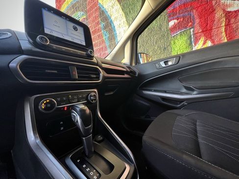 Used 2019 Ford EcoSport SE image 17