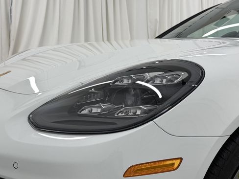 Certified 2023 Porsche Panamera 4 Platinum Edition w/ Assistance Package AWD/4WD image 17