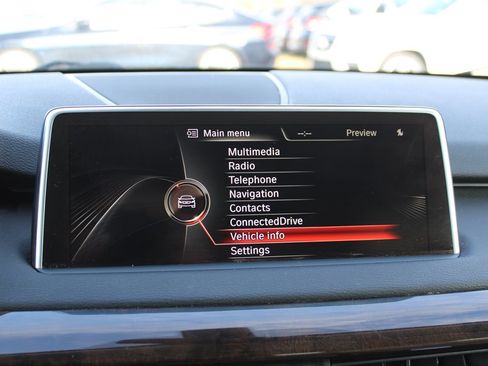 Used 2015 BMW X5 xDrive35d image 23