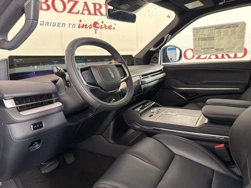 New 2025 Lincoln Navigator L Reserve w/ Jet Appearance Package image 14