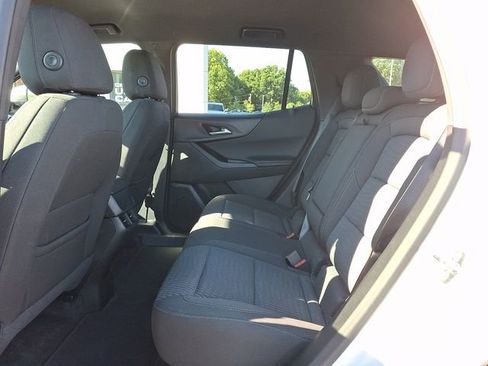 Used 2025 Chevrolet Equinox LT FWD image 10