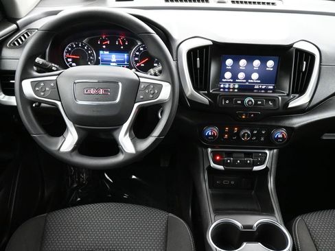 Used 2022 GMC Terrain SLE w/ Driver Convenience Package AWD/4WD image 5