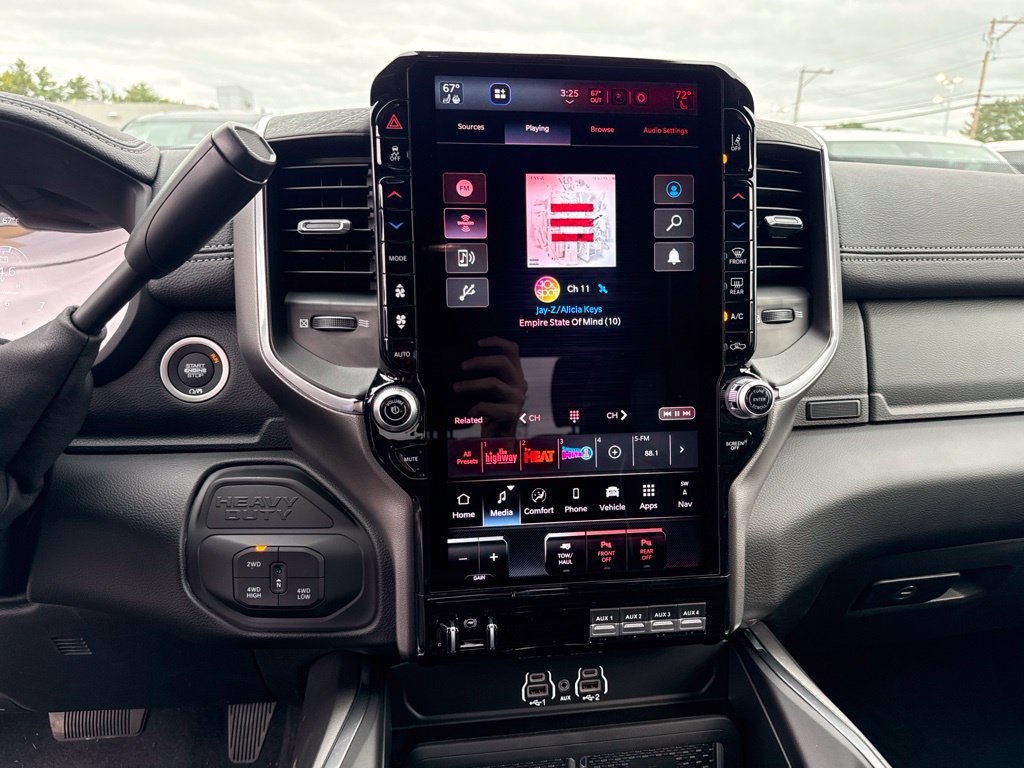 New 2027 RAM 2500 Laramie w/ Night Edition AWD/4WD image 12