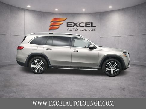 Used 2022 Mercedes-Benz GLS 450 4MATIC image 10