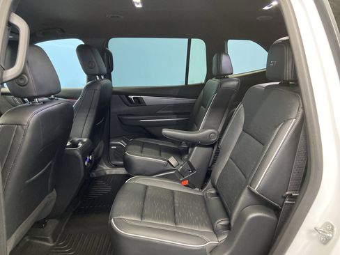 Used 2025 Buick Enclave Sport Touring image 26