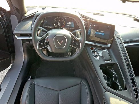 Used 2024 Chevrolet Corvette Stingray Coupe w/ 1LT RWD image 9