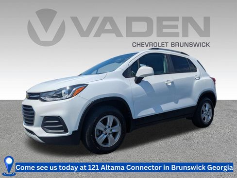 Used 2022 Chevrolet Trax LT AWD/4WD image 1