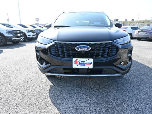 New 2026 Ford Escape SE w/ PHEV Premium Package image 10
