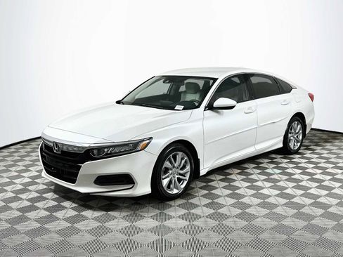 Used 2018 Honda Accord LX image 3