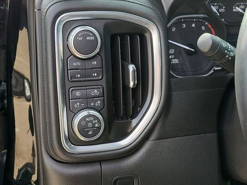 Used 2021 GMC Sierra 1500 SLT image 17
