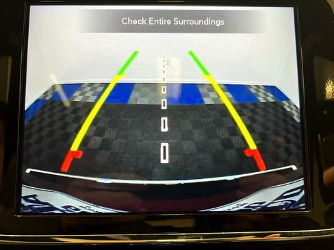 Used 2022 Jeep Grand Cherokee Limited image 18