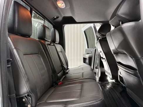 Used 2015 Ford F250 Lariat w/ Lariat Ultimate Package AWD/4WD image 36