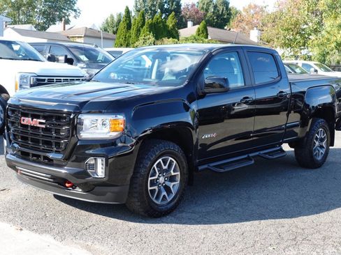 Used 2022 GMC Canyon AT4 image 1