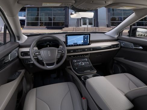 New 2023 Lincoln Nautilus Reserve w/ Equipment Group 202A AWD/4WD image 9