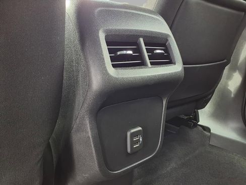 Used 2024 GMC Terrain SLE image 23