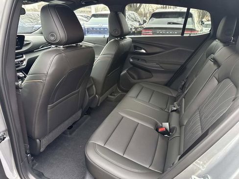 New 2026 Buick Envista Avenir image 12