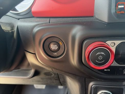 Used 2021 Jeep Wrangler Unlimited Rubicon AWD/4WD image 27