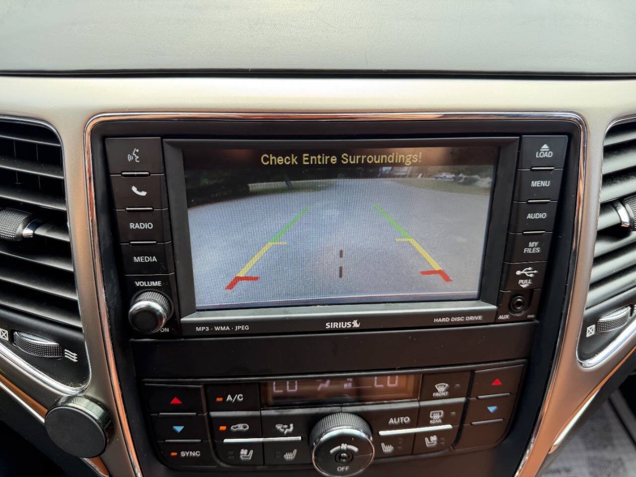 Used 2011 Jeep Grand Cherokee Overland AWD/4WD image 21