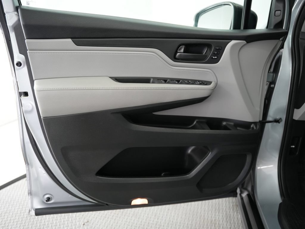 Used 2018 Honda Odyssey EX-L image 43