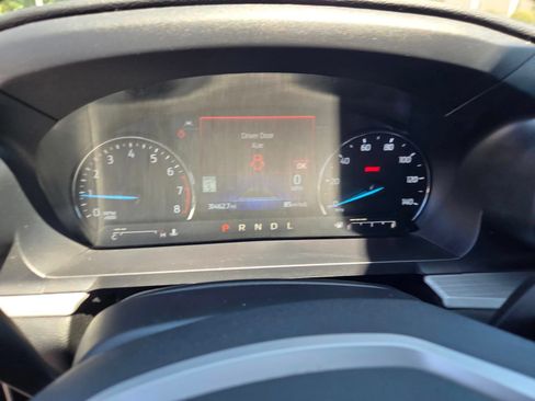 Used 2023 Ford Explorer XLT w/ Equipment Group 202A AWD/4WD image 25