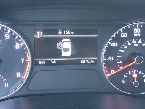 Used 2023 Kia Forte LXS w/ LXS Technology Package FWD image 6
