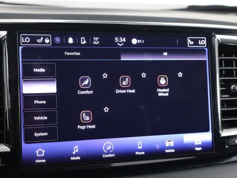 Used 2024 Chrysler Pacifica Touring-L FWD image 40