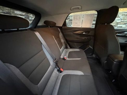 Used 2023 Chevrolet TrailBlazer LT w/ Convenience Package FWD image 35