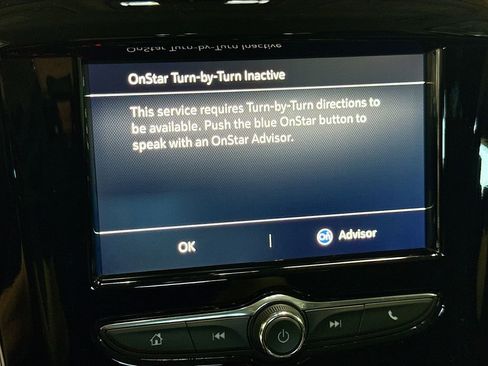 Used 2021 Chevrolet Traverse LT FWD image 13