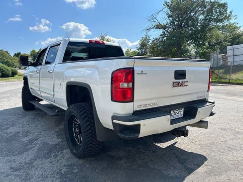 Used 2019 GMC Sierra 2500 Denali w/ Duramax Plus Package AWD/4WD image 5