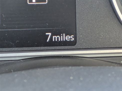 New 2025 Nissan Versa SV w/ Trunk Package image 30