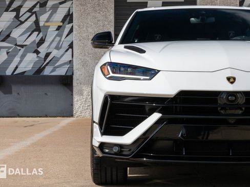 Used 2024 Lamborghini Urus S image 4