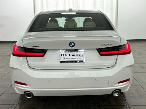 Used 2026 BMW 330i xDrive Sedan w/ Premium Package AWD/4WD image 4