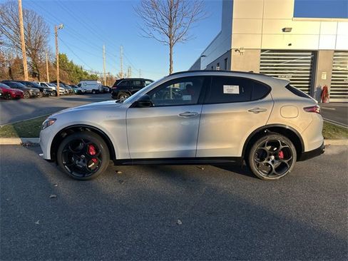 New 2025 Alfa Romeo Stelvio Sprint w/ Veloce Package image 5