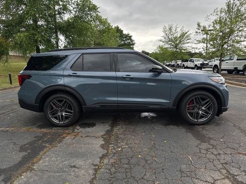New 2026 Ford Explorer ST w/ Sun And Sound Package AWD/4WD image 4