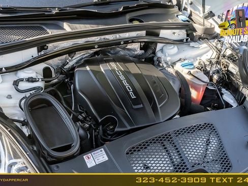 Used 2018 Porsche Macan image 18