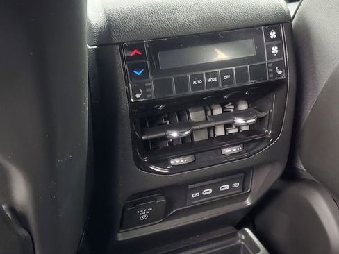 New 2026 Jeep Grand Cherokee L Limited AWD/4WD image 30