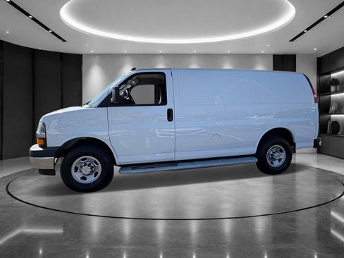 Certified 2024 Chevrolet Express 2500 w/ Driver Convenience Package RWD image 5