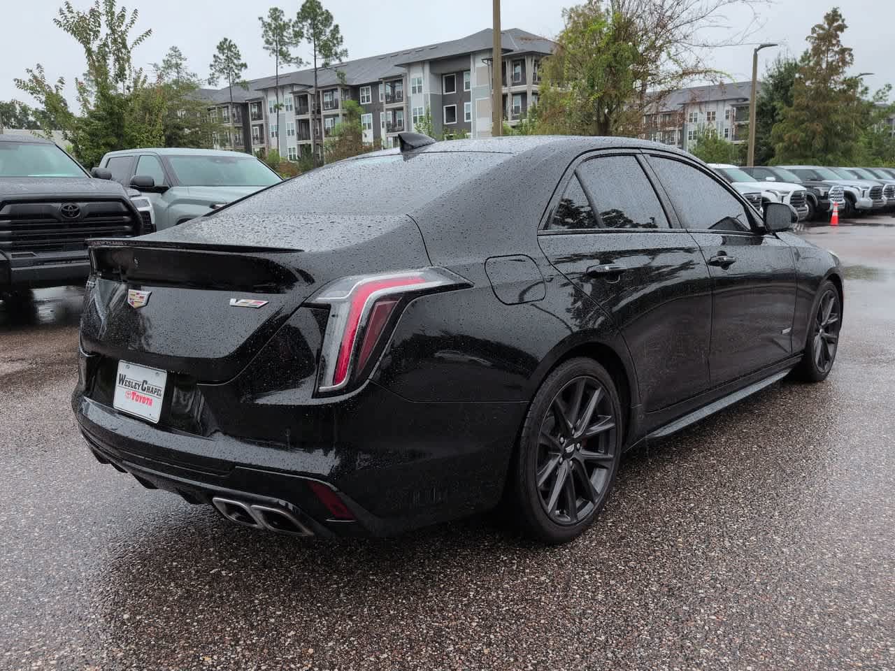 Used 2021 Cadillac CT4 V w/ Technology Package RWD image 6