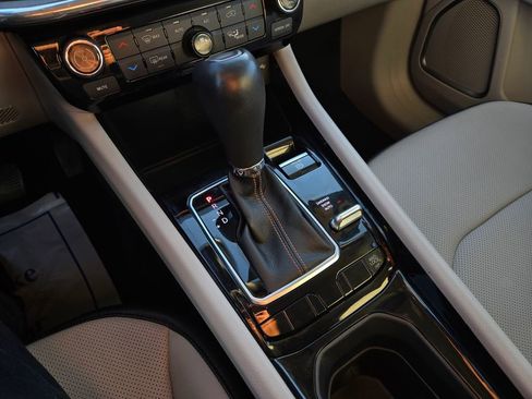 Used 2022 Jeep Compass Limited w/ Elite Group image 25