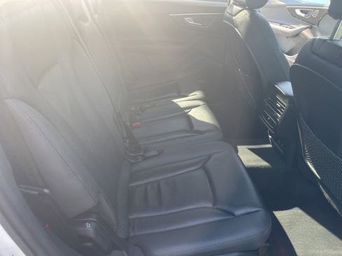 Used 2024 Audi Q7 Premium Plus image 31