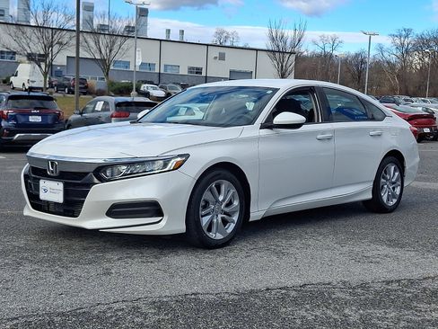 Used 2020 Honda Accord LX image 3